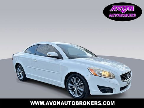 Used 2012 Volvo C70 T5 image 1