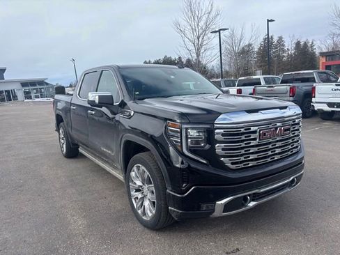 Used 2023 GMC Sierra 1500 Denali w/ Denali Reserve Package image 4