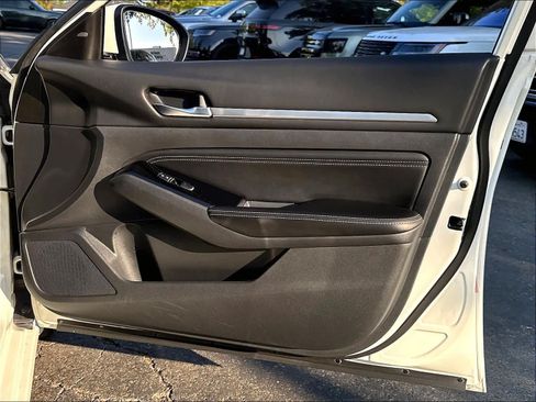 Used 2023 Nissan Altima 2.5 SL FWD image 27