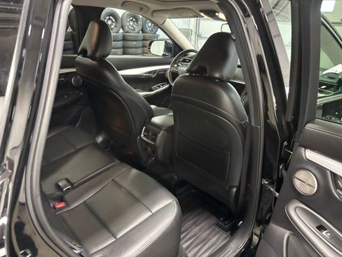 Used 2019 INFINITI QX50 Essential w/ Premium Heat Package image 34