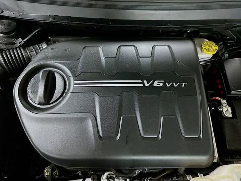 Used 2020 Jeep Cherokee Limited image 29