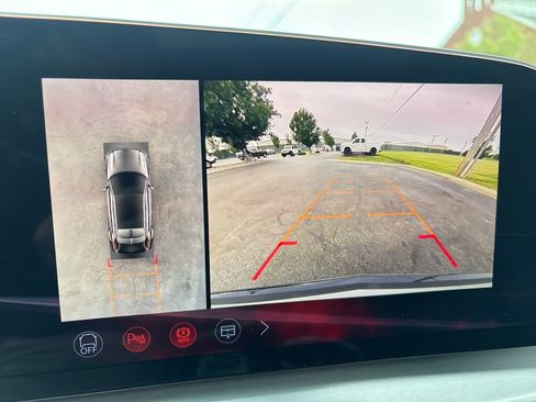 New 2026 Cadillac Lyriq AWD V w/ LPO, Floor Liner Package image 28