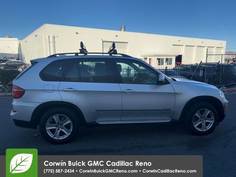 Used 2012 BMW X5 xDrive35d image 9
