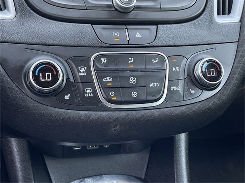 Used 2023 Chevrolet Malibu LT image 19