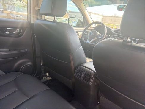 Used 2018 Nissan Rogue Sport SL w/ SL Premium Package image 11