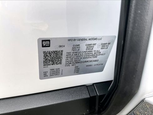 Used 2024 GMC Yukon SLT w/ SLT Premium Package image 36