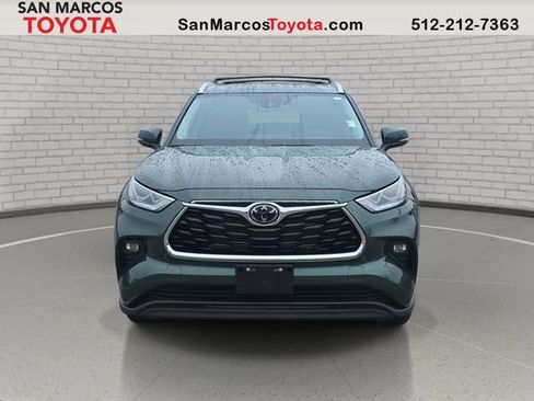 Used 2025 Toyota Highlander Limited image 2