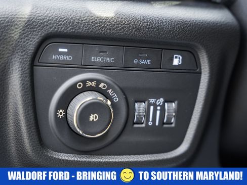 Used 2023 Jeep Grand Cherokee Overland image 48