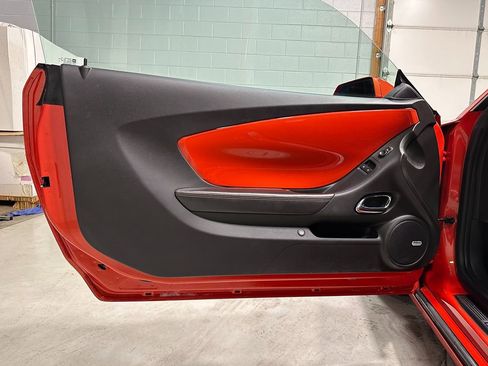 Used 2010 Chevrolet Camaro SS w/ Interior Accent Trim Package image 22