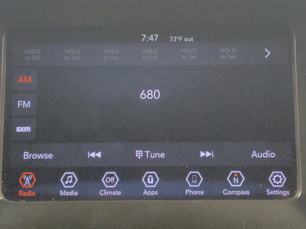 Used 2019 Jeep Cherokee Latitude Plus FWD image 25