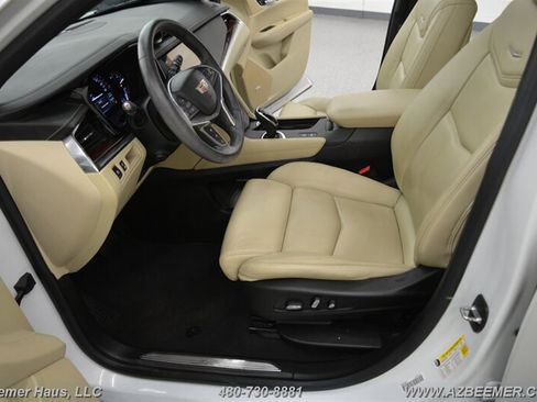 Used 2017 Cadillac XT5 Premium Luxury image 14