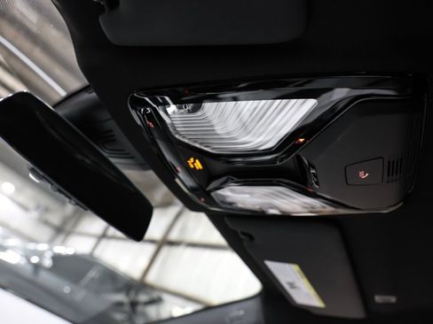 Used 2021 BMW M4 Competition w/ M Carbon Exterior Package image 54