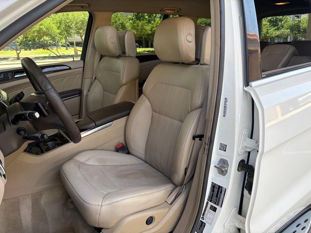 Used 2014 Mercedes-Benz GL 450 4MATIC image 15