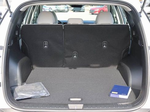 New 2026 Hyundai Tucson SE image 8