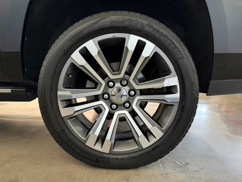 Used 2020 GMC Yukon XL Denali w/ Denali Ultimate Package RWD image 12