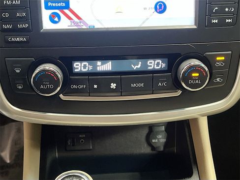 Used 2016 Nissan Altima 2.5 SL w/ 2.5 Technology Package image 16