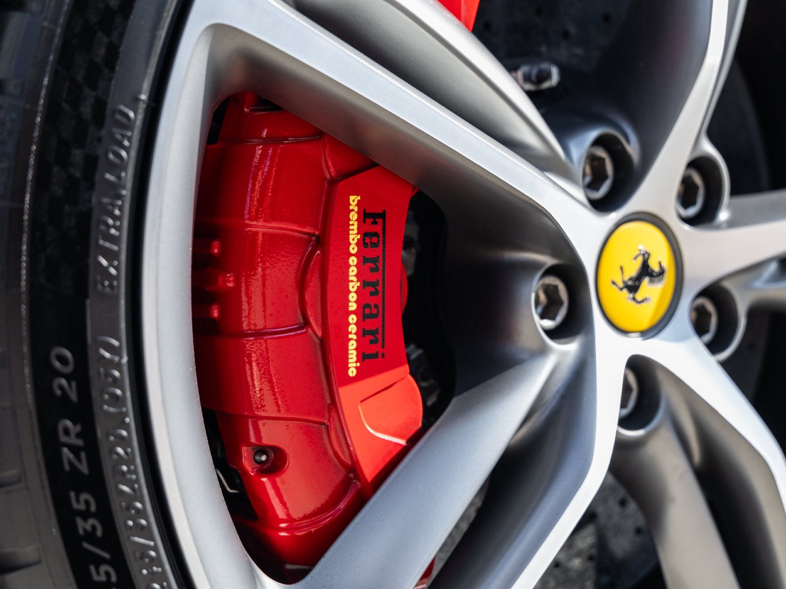 Used 2022 Ferrari 296 GTB RWD image 21