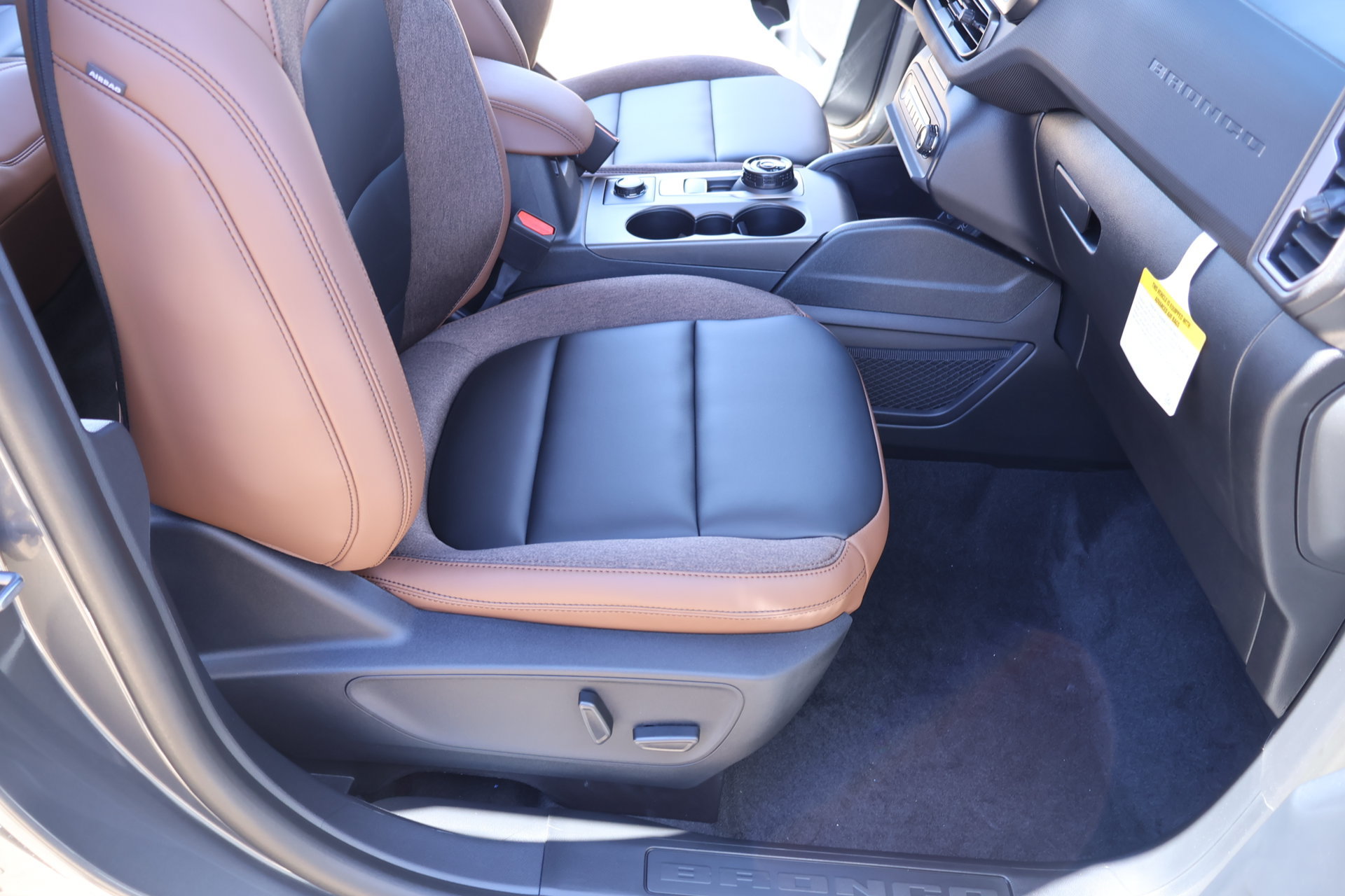 New 2026 Ford Bronco Sport Outer Banks w/ Outer Banks Tech Package+ AWD/4WD image 14