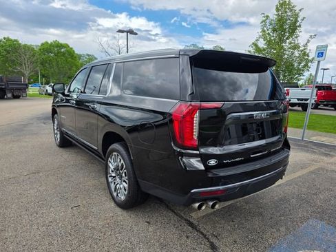 Used 2024 GMC Yukon XL Denali Ultimate AWD/4WD image 2