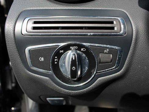 Used 2016 Mercedes-Benz C 300 4MATIC Sedan image 14