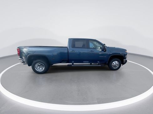New 2026 Chevrolet Silverado 3500 LT w/ All Star Edition AWD/4WD image 9