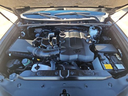 Used 2023 Toyota 4Runner Limited image 34