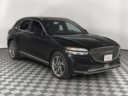 Used 2022 Genesis GV70 2.5T w/ Advanced Package AWD/4WD image 7