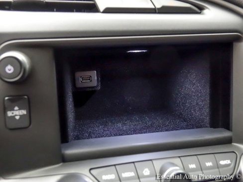 Used 2016 Chevrolet Corvette Stingray Coupe w/ Battery Protection Package image 18