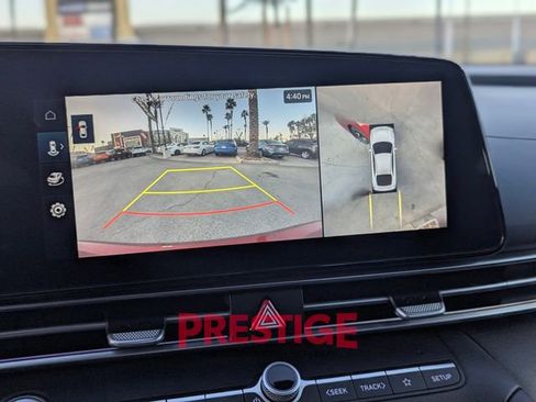 Used 2024 Hyundai Elantra Limited image 19