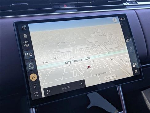 New 2025 Land Rover Range Rover SE image 13