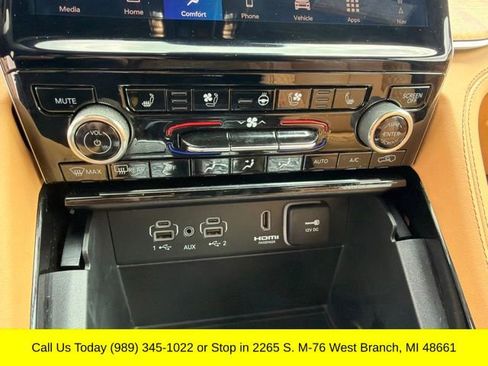 Used 2024 Jeep Grand Cherokee Summit AWD/4WD image 20