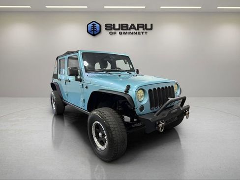 Used 2017 Jeep Wrangler Unlimited Sport w/ Connectivity Group AWD/4WD image 7