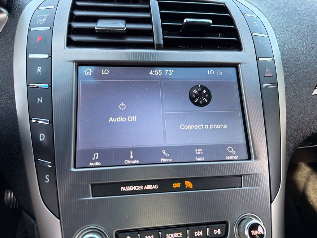 Used 2020 Lincoln MKZ FWD image 10