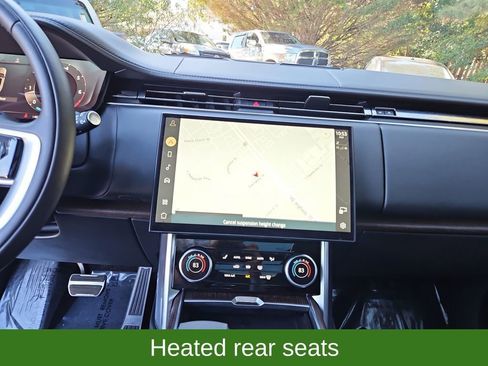 Used 2023 Land Rover Range Rover Long Wheelbase SE image 16