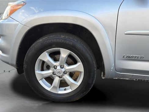 Used 2009 Toyota RAV4 Limited image 36