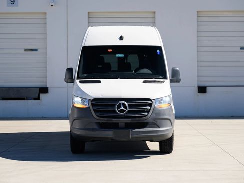 Used 2021 Mercedes-Benz Sprinter 2500 image 61