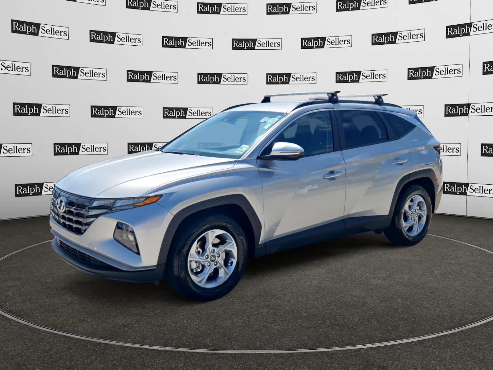 Used 2023 Hyundai Tucson SEL FWD image 2