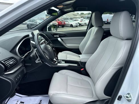 Used 2025 Mitsubishi Eclipse Cross SEL AWD/4WD image 9