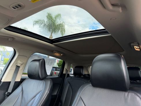 Used 2023 Lincoln Nautilus Reserve image 18