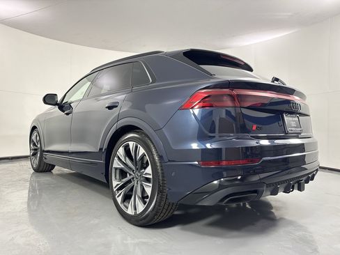 Used 2025 Audi Q8 Prestige image 5