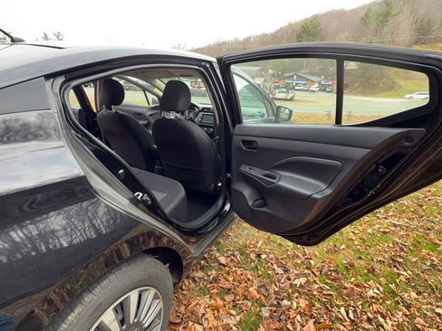 Used 2020 Nissan Versa S image 6