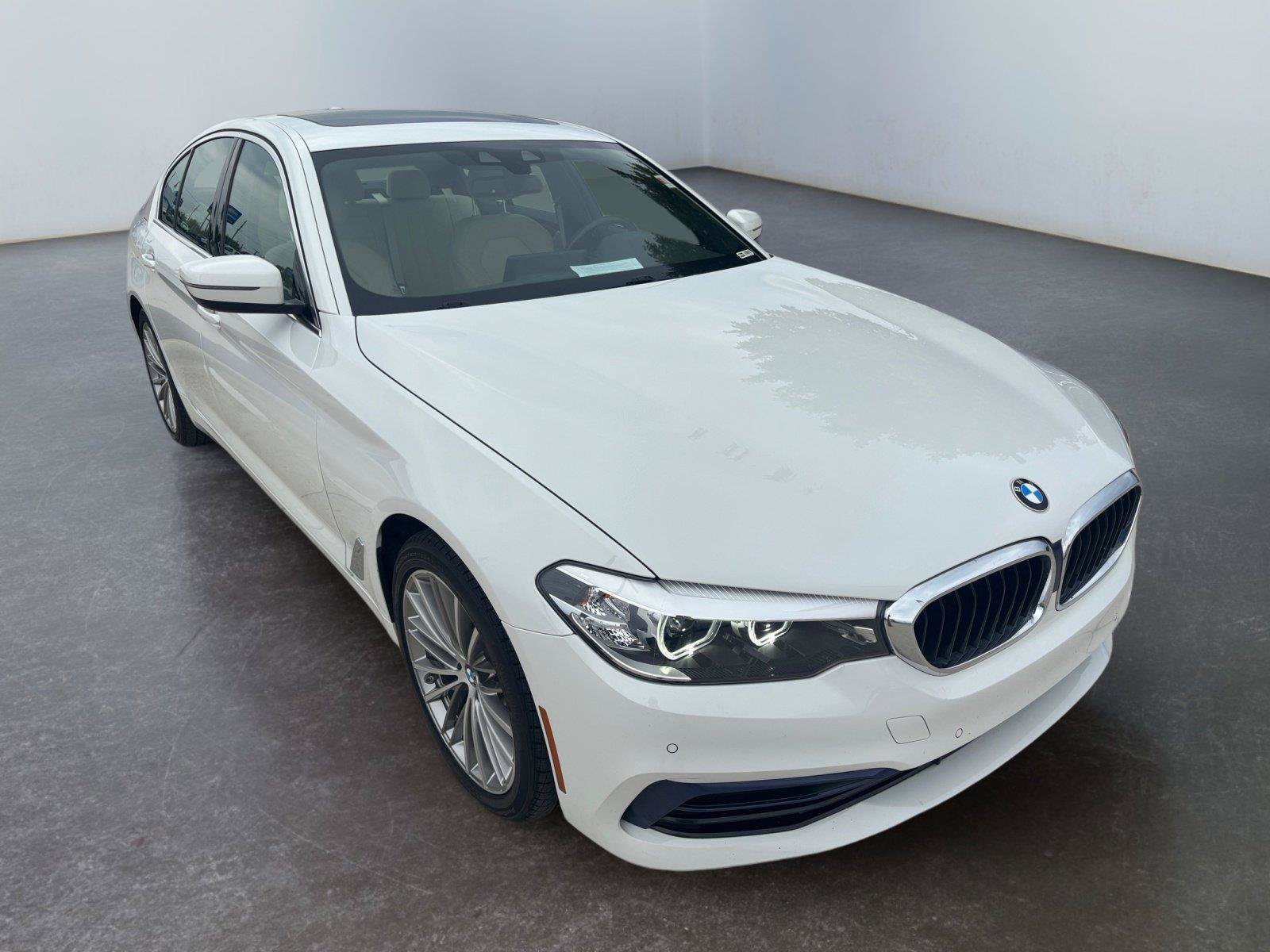 Used 2020 BMW 530i xDrive w/ Convenience Package AWD/4WD image 11