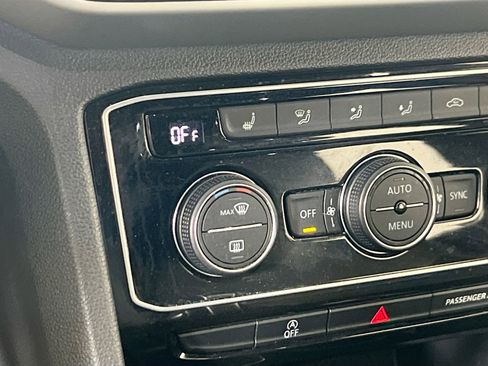 Used 2023 Volkswagen Atlas Cross Sport SEL image 20