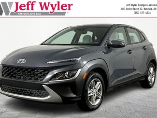 Used 2023 Hyundai Kona SE video 1