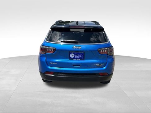 Used 2025 Jeep Compass Limited AWD/4WD image 5