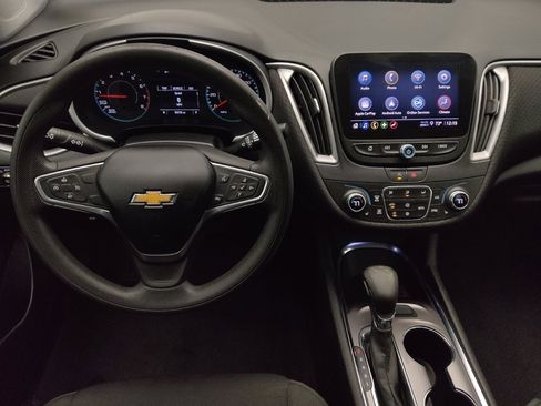 Used 2022 Chevrolet Malibu LT image 22