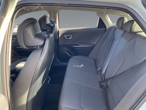 Used 2025 Kia K4 image 13