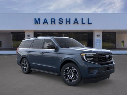 New 2026 Ford Expedition Active RWD image 7