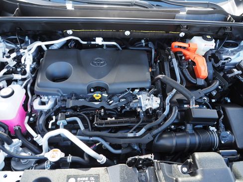 Used 2025 Toyota RAV4 XSE image 9