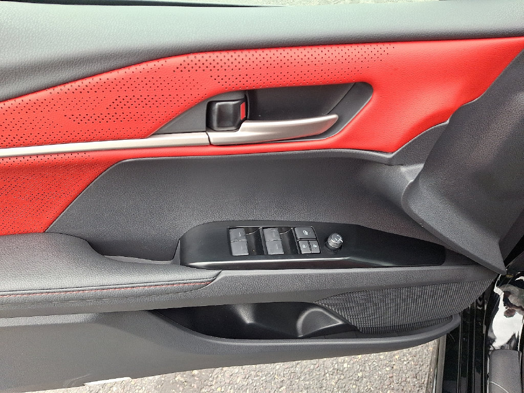 Used 2026 Toyota Camry XSE FWD image 13